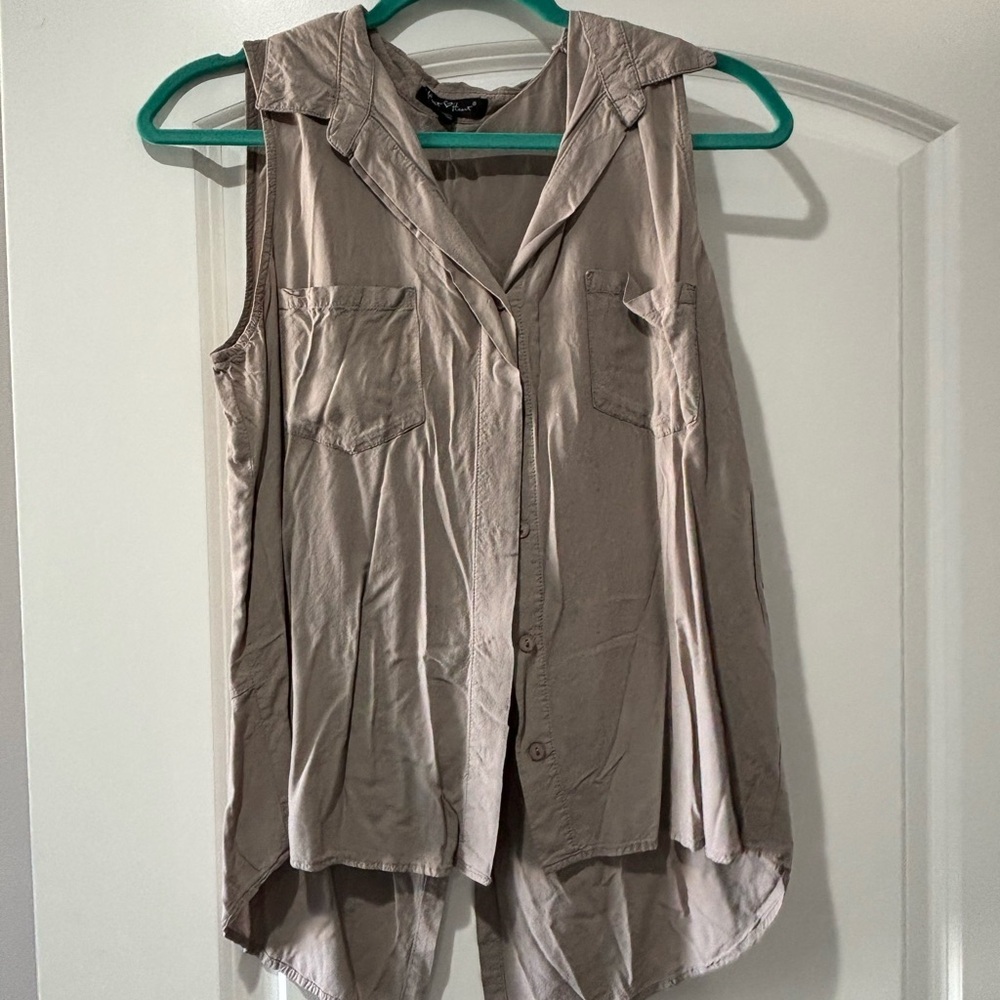 Velvet Heart Light Tan Top